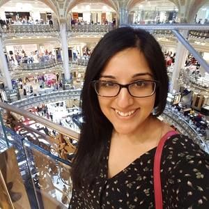 Meet your Posher, Leila